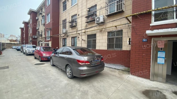 东风商场家属院外景图