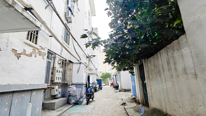 牛奶厂宿舍外景图