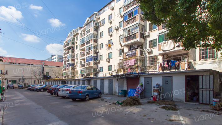 富成小区外景图