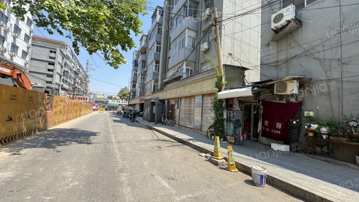 粮食东街外景图