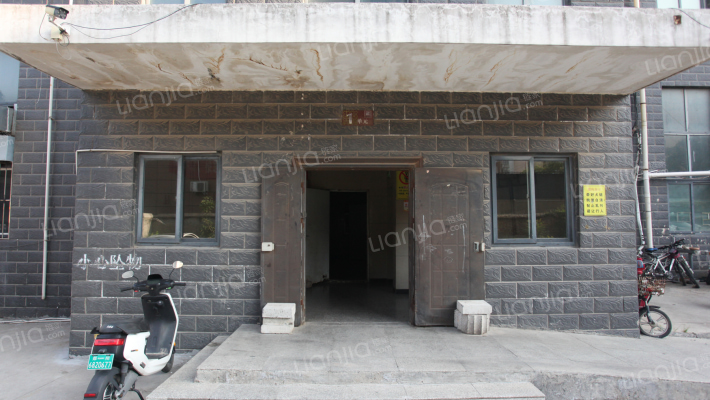 中原名邸南院外景图