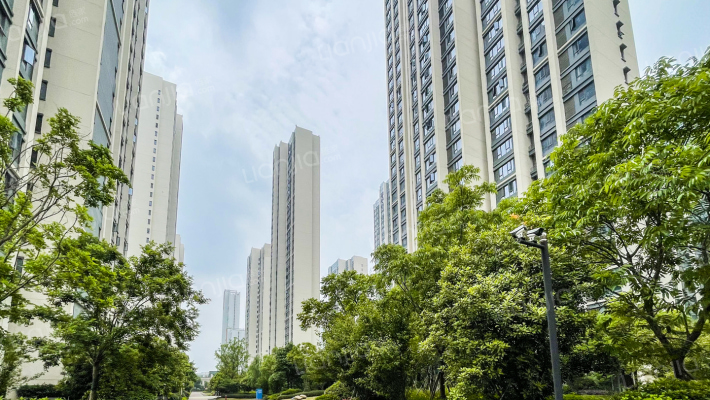 东津世纪城2区金域府外景图