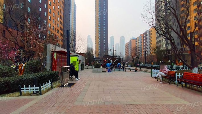 万科蓝山6期外景图