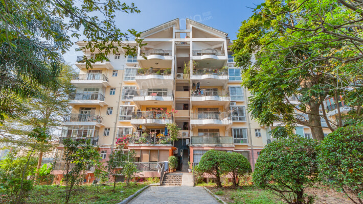 半岛别墅外景图