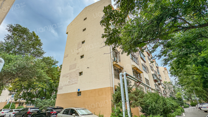 卉苑小区外景图