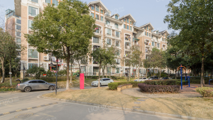 卧龙丽景湾一期外景图