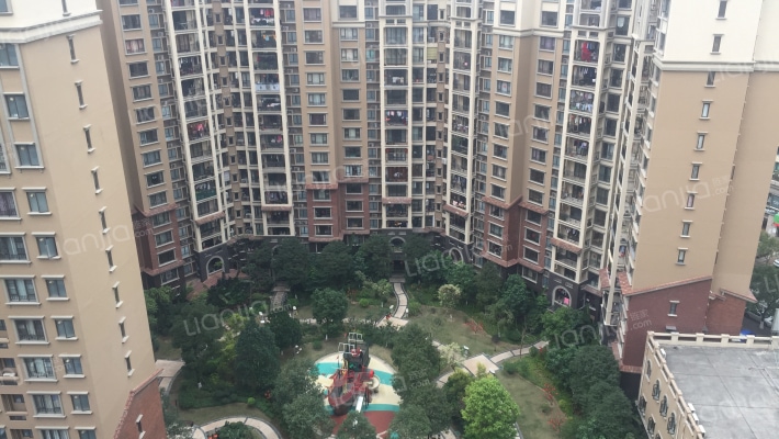 万科朗润园外景图