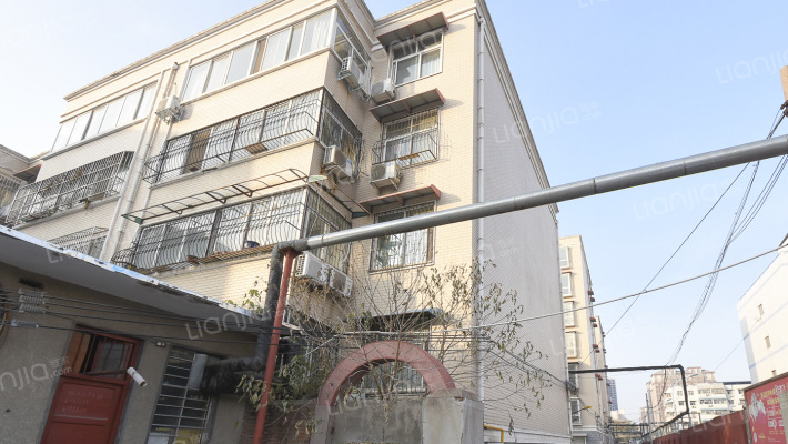 市交警支队家属院南院外景图