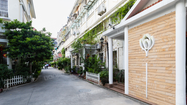 金峰山庄外景图