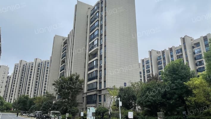 碧桂园·翡翠湾外景图