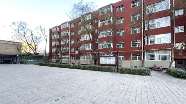 山西财专北家属区外景图