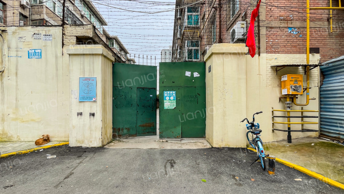 农兴路10号院外景图