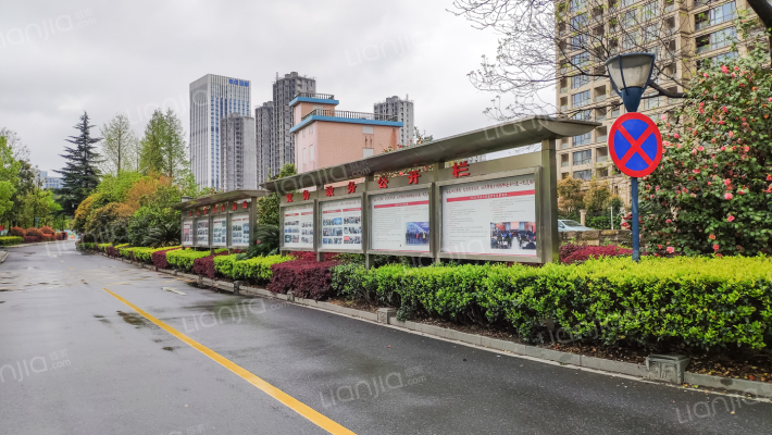 广润西园外景图