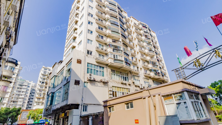 镇南商厦外景图