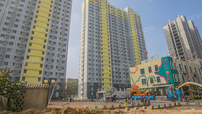 朗月蓝庭小区外景图