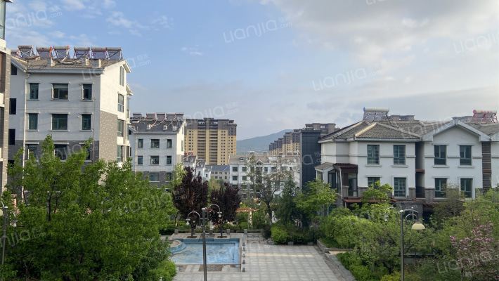 泰山御府苑外景图