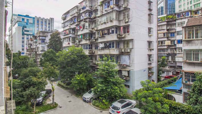 国医双拥小区外景图