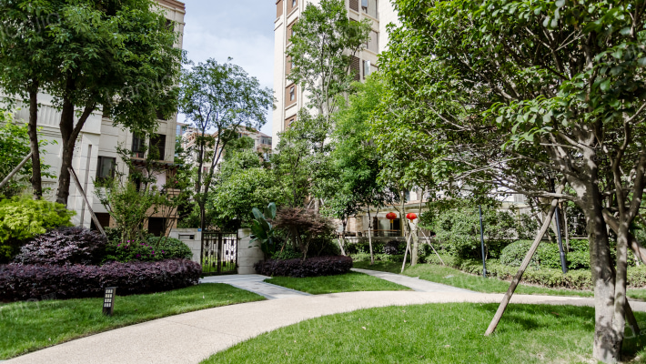 龙湖北城天街二期外景图