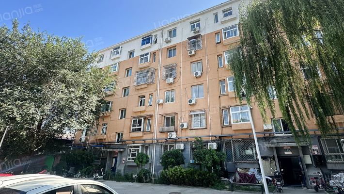 卫生局宿舍楼外景图