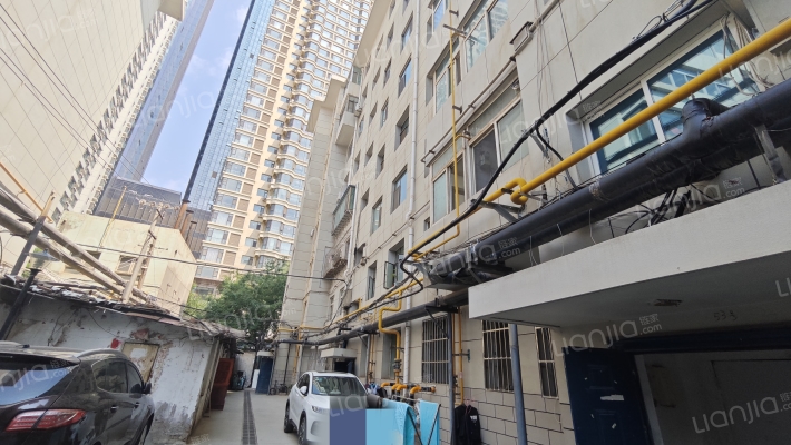 立功小区外景图