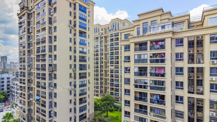 香滨左岸二组团外景图