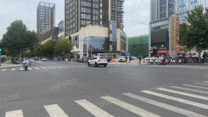 正上豪布斯卡外景图