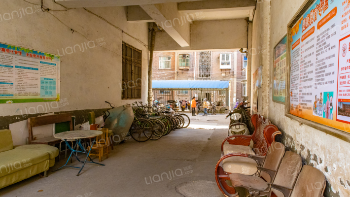 铭功路139号外景图