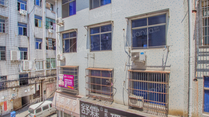 化工路321巷外景图