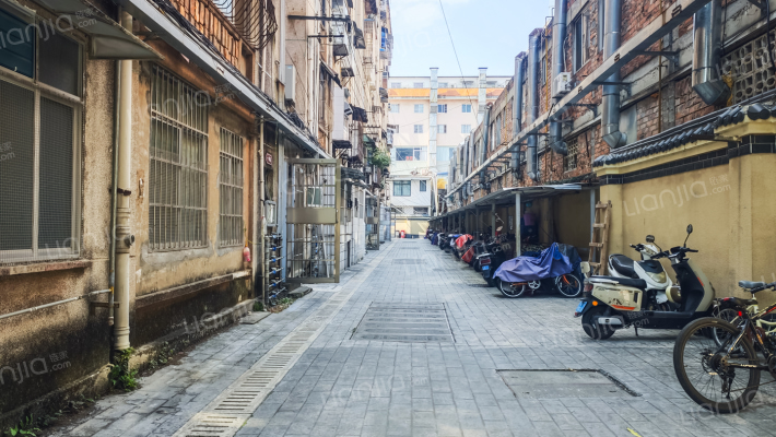 万力南小区外景图