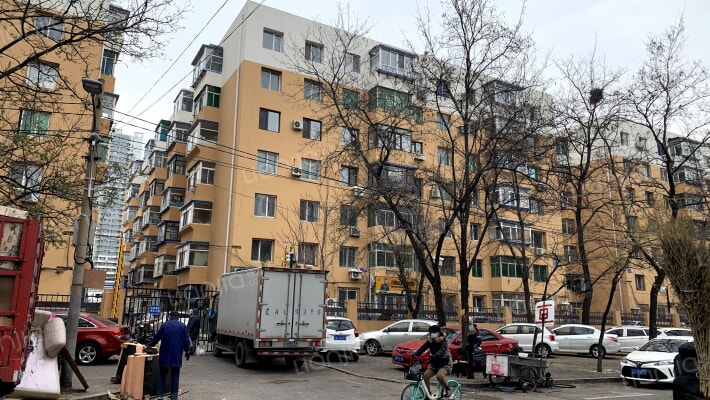 机段里铁路小区外景图