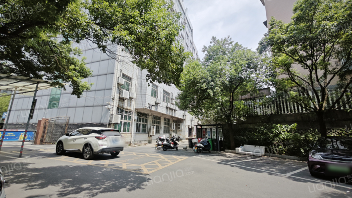 八一路33号外景图