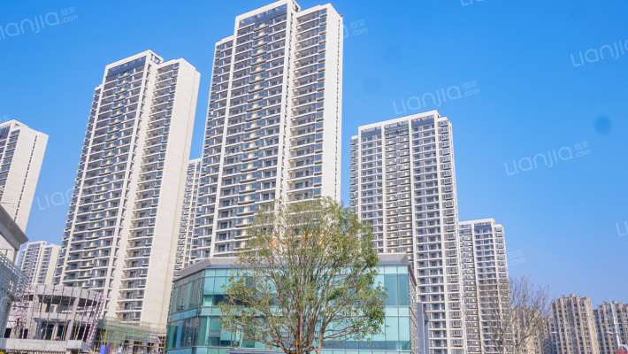 力高君誉城外景图