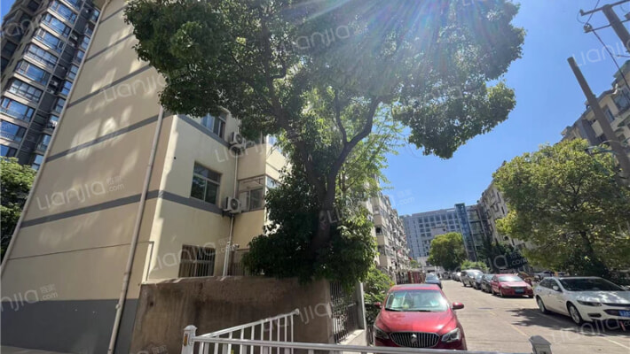 人民医院宿舍外景图