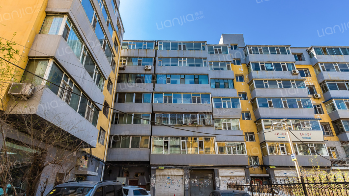 富民小区外景图