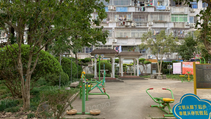 临园小区外景图