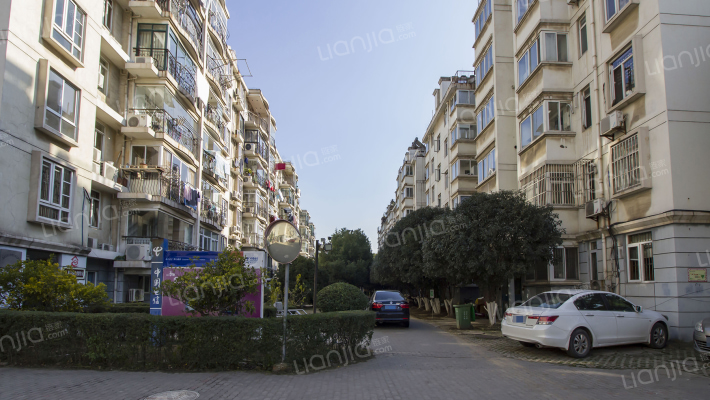 湖景家园外景图