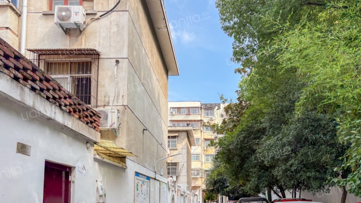 市盐业公司营住楼外景图