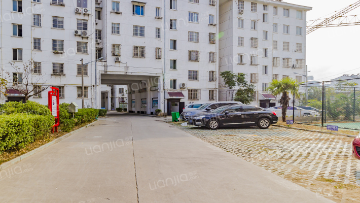 和平新村外景图