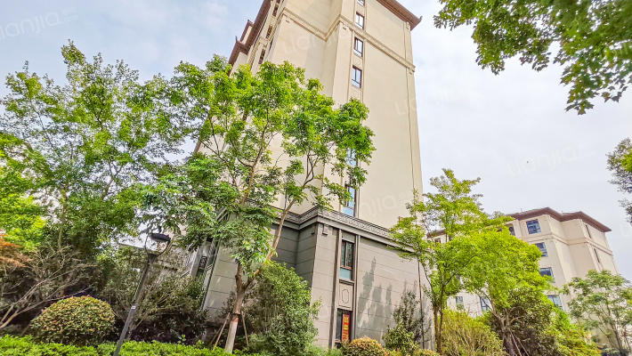 康来登花园外景图