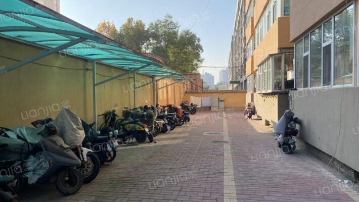 二十一中宿舍外景图