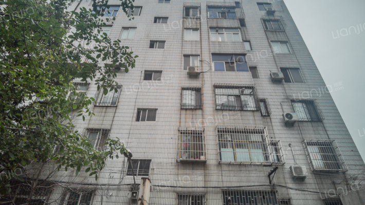 经一路北8号院外景图