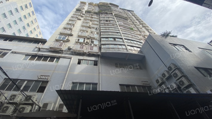 华海公寓外景图