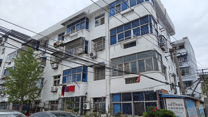 老市委宿舍外景图