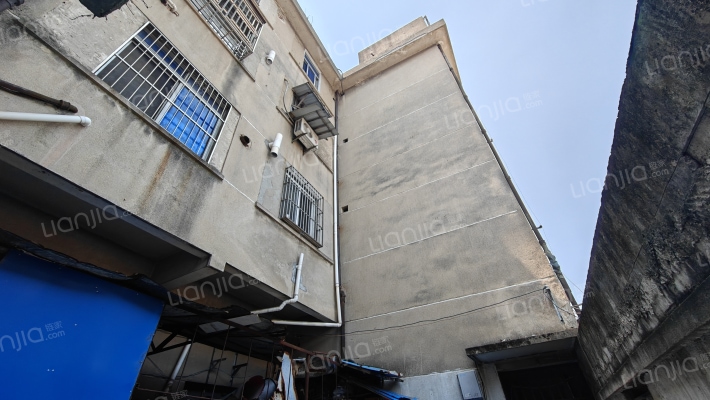 东方中路330号外景图