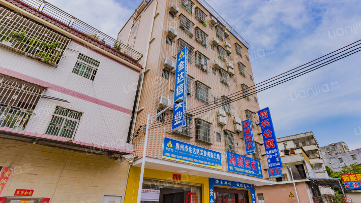 信兴公寓外景图