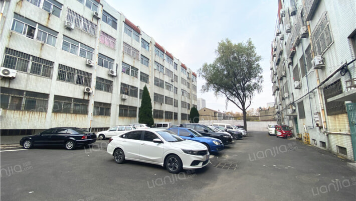 广播局宿舍楼外景图