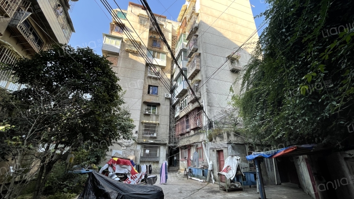 旭东巷132号外景图