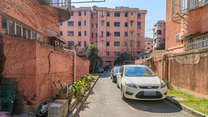 虹园一村外景图