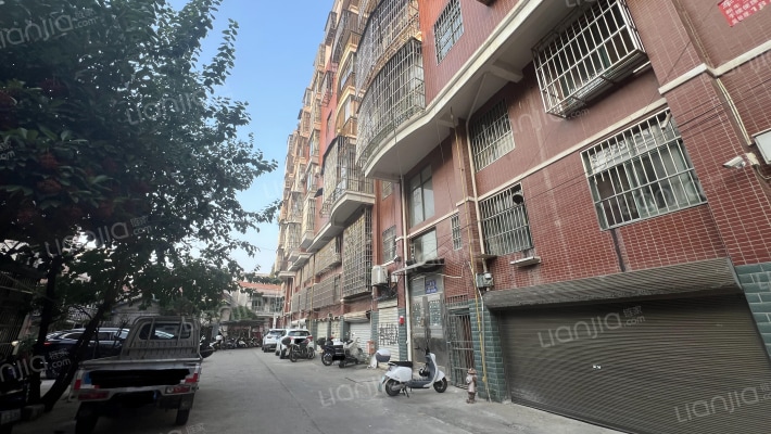 玉龙锦诚外景图