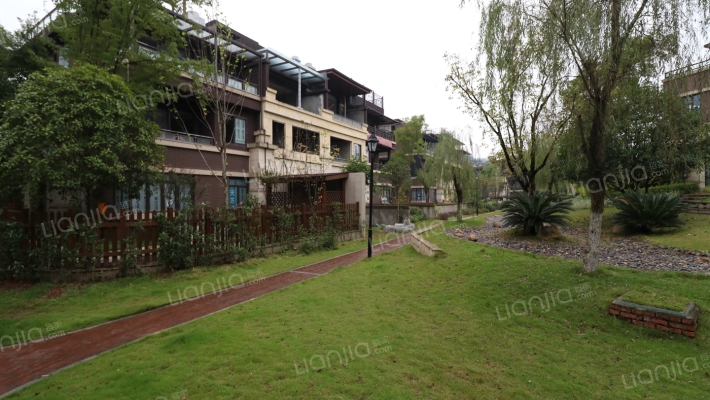 鲁能领秀城3街区外景图